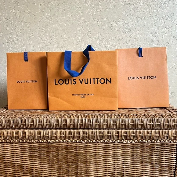 X3 Louis Vuitton shopping bags - Picture 6 of 16
